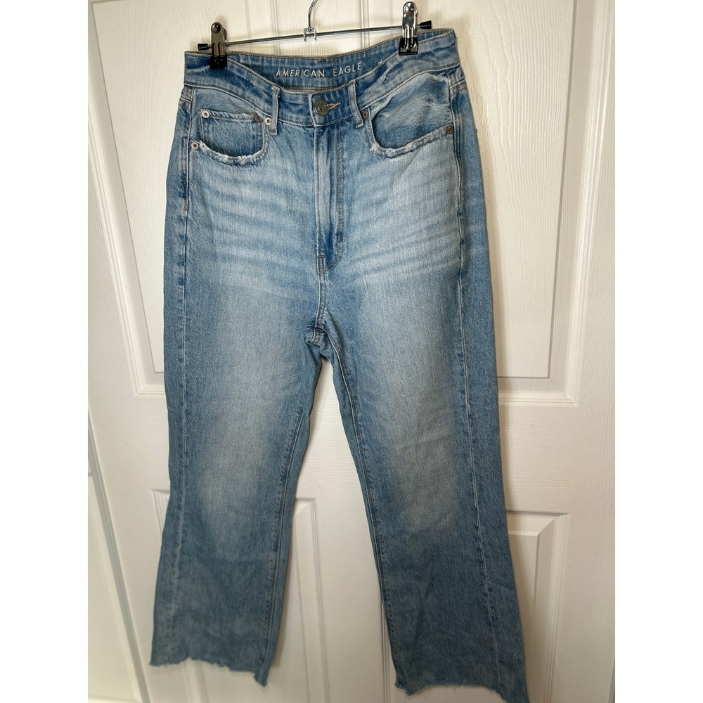 American Eagle Outfitters‎ Jeans High Rise 90s Flare Light Wash Size 6 Short